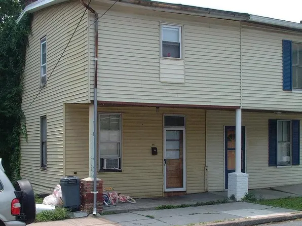 332 S 4th St, Steelton, PA 17113