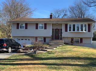 44 N Lyle Ave, Tenafly, NJ 07670