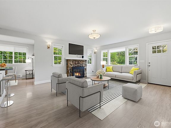 4th image of 10209 A Street S