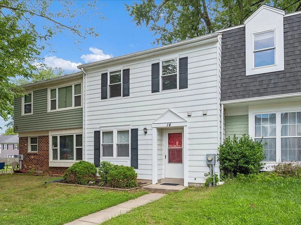 14 Moon Maiden Ct