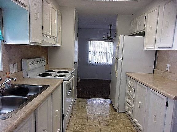 4th image of 1335 Fleming Ave #116