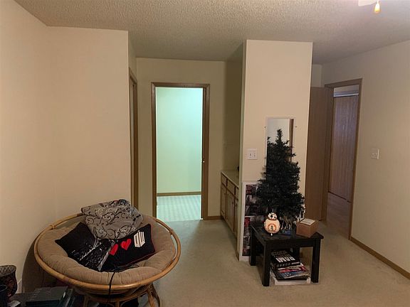 5th image of 1652 Exchange St Unit 3