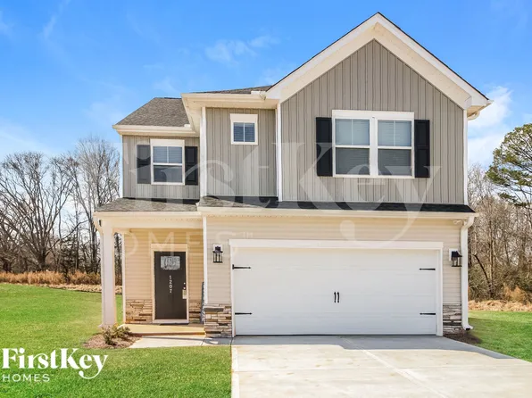 1207 Mission Hill Ln, Greenville, SC 29605