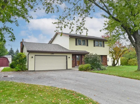 W147N7725 Northpoint DRIVE, Menomonee Falls, WI 53051