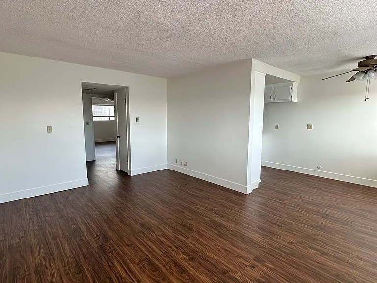 1367 W 8th St #3 — Photo 5