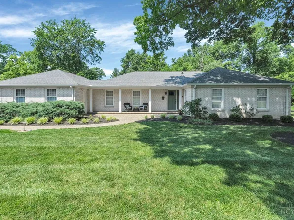 2565 Concordgreen Dr, Cincinnati, OH 45244