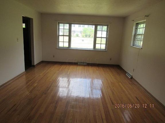 3rd image of 6239 Cherry Hill Dr