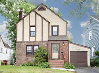 393 High St, Nutley, NJ 07110