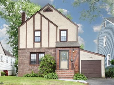 393 High St, Nutley, NJ, 07110