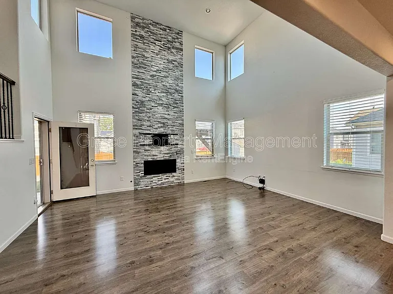 12292 Jasper St — Photo 5