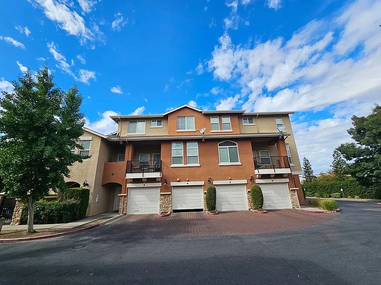 7910 Walerga Rd — Photo 25