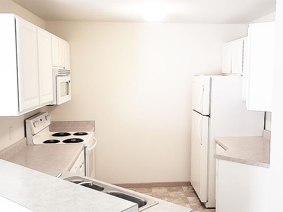 2nd image of 302 Prairie Heights Dr APT 112