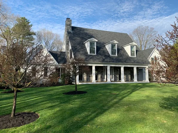 242 Lowder St, Dedham, MA 02026