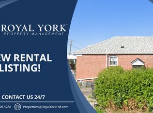 138 Bertrand Ave #1, Toronto, ON M1K2T1