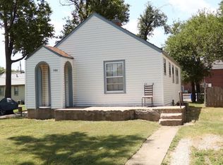 306 W 6th St, Hays, KS 67601