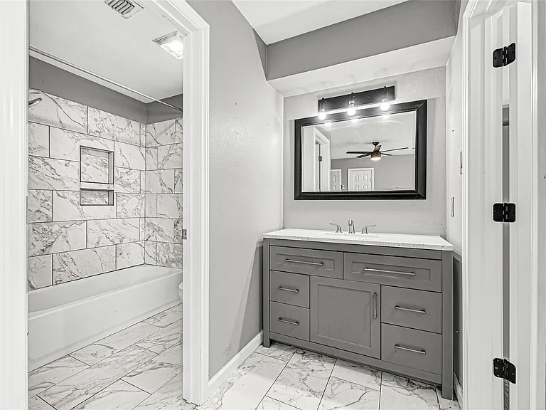 13003 Frank Ln — Photo 18