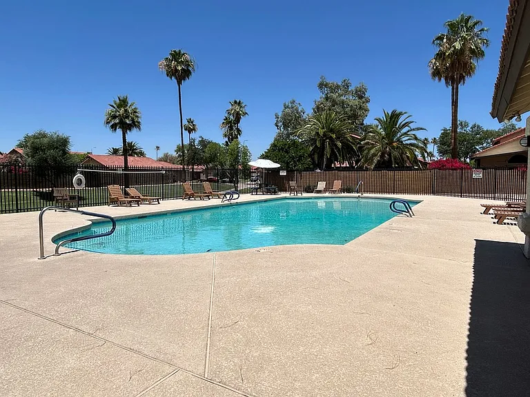 2338 W Orchid Ln — Photo 23