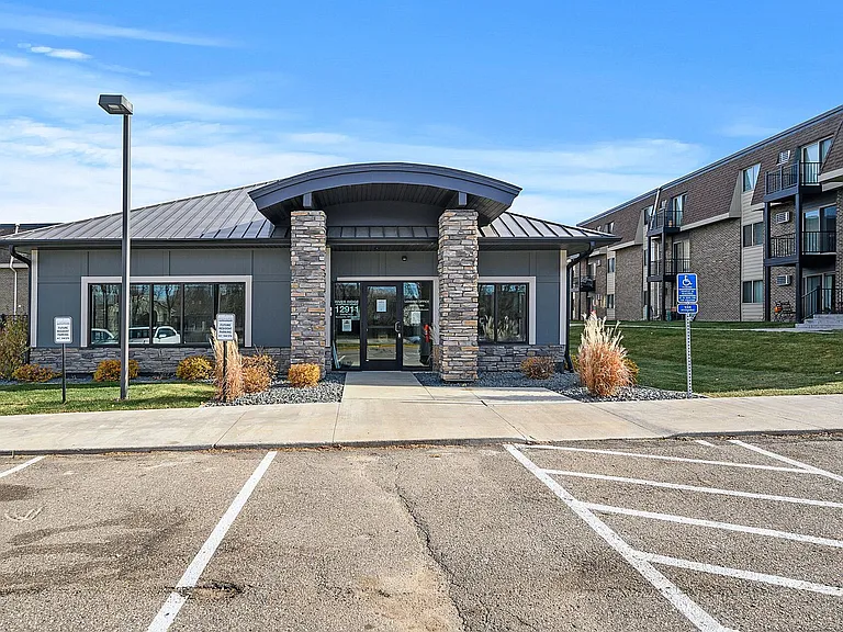 River Ridge Apartments — Photo 90