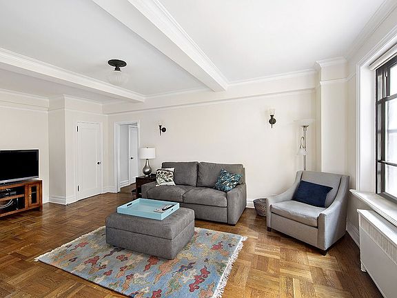 4th image of 172 W 79th St #7F