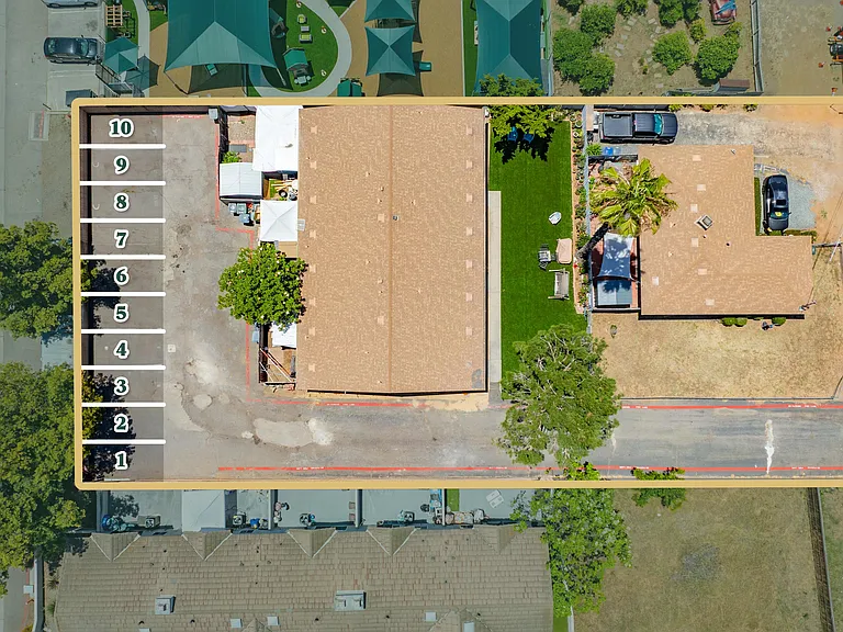 735 E Lincoln Ave — Photo 14