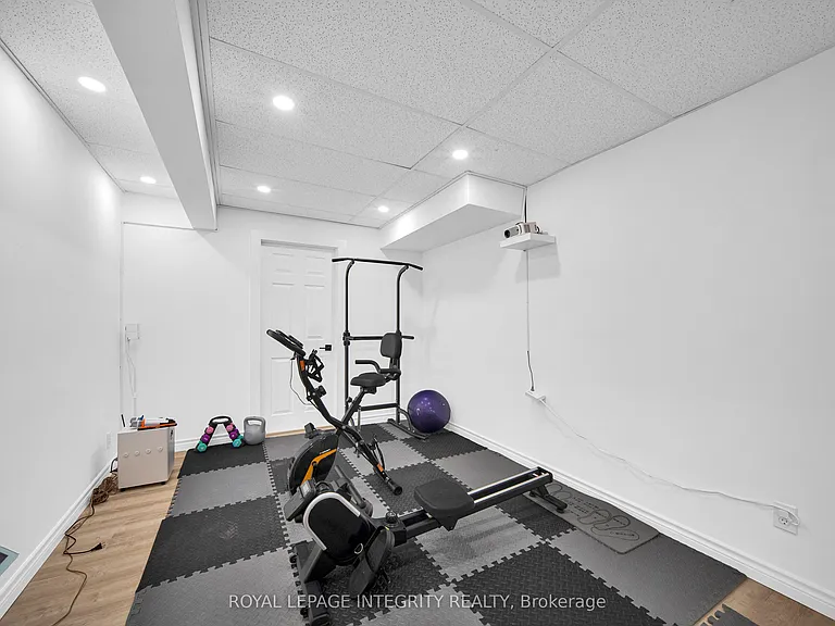 1218 Rideau Bend Cres — Photo 41