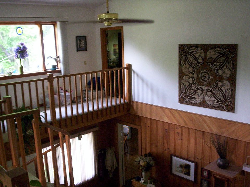2nd image of 162 Helen Rd