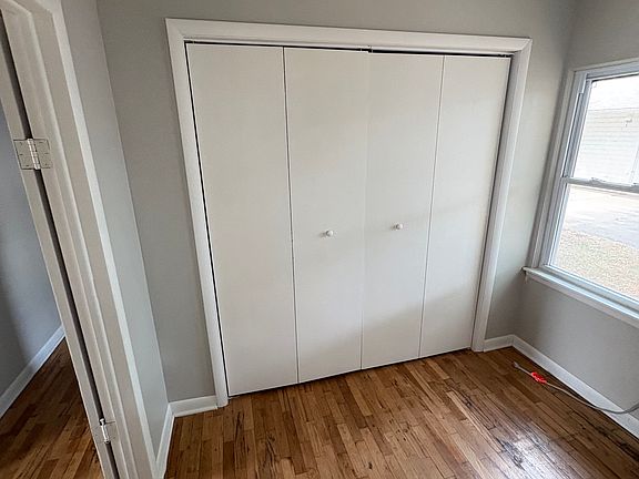 4th image of 803 S 2nd St