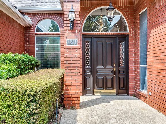 4th image of 4211 Shadow Glen Dr