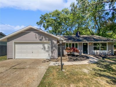 75 Sunset Dr, Berea, OH, 44017