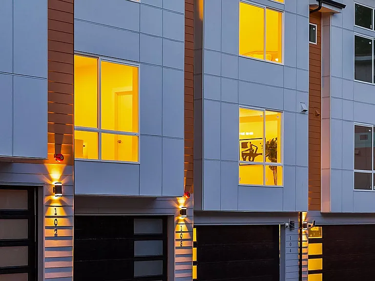 Hiatt Park Townhomes — Photo 6