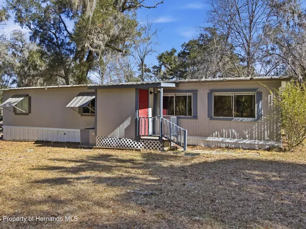 2621 E Nimrod St, Floral City, FL 34436