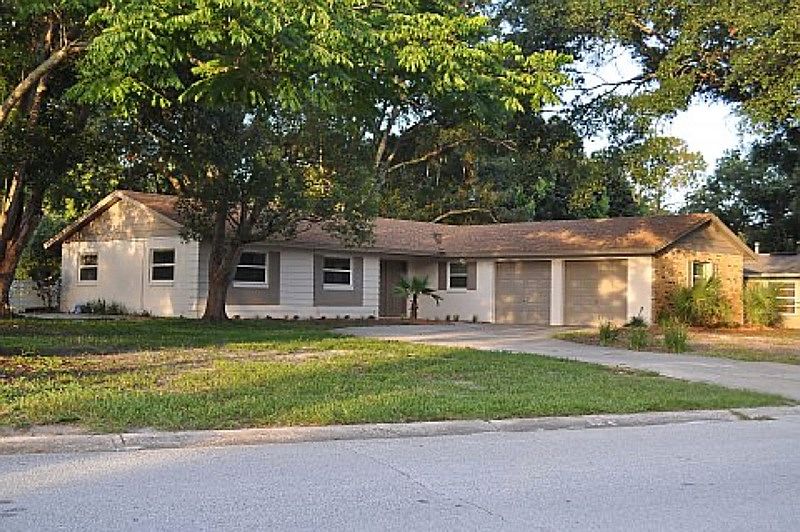 1st image of 103 Driftwood Ln