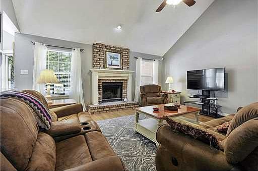 3rd image of 13560 Tara Hills Cir