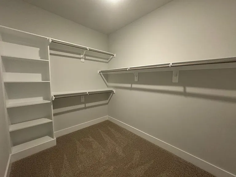 121 Broadwater Dr — Photo 15