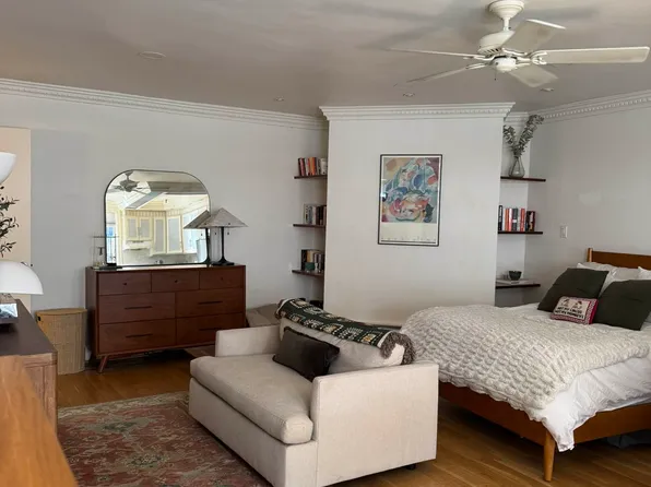 236 Henry Street image 1 of 10