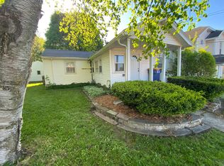 810 Emerald Ave NE, Grand Rapids, MI