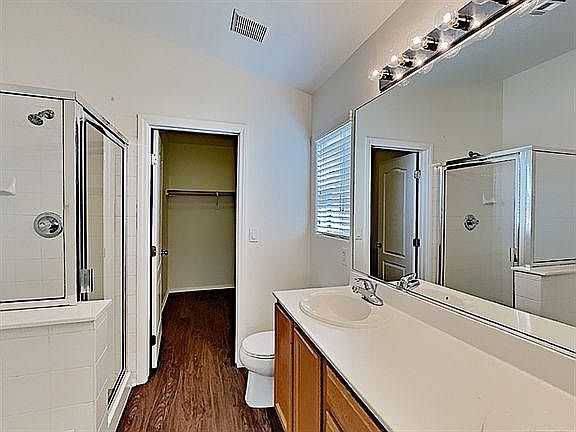 2nd image of 654 Velvet Silk St