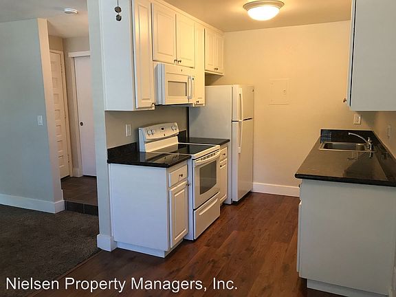 2nd image of 3904 H St APT 19