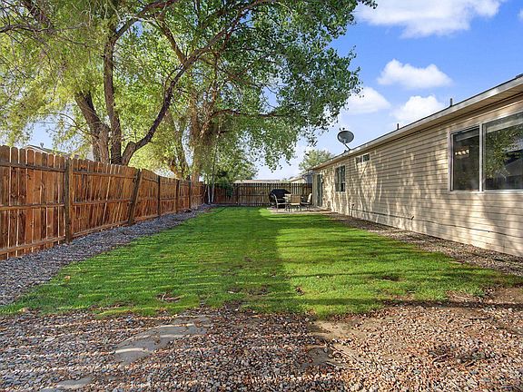 3rd image of 472 Tanager Ct