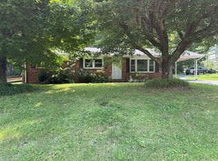 3967 Transou Rd, Pfafftown, NC 27040