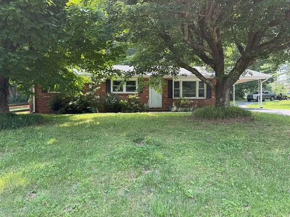 3967 Transou Rd, Pfafftown, NC 27040