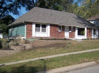 6806 NW Birch Ln, Kansas City, MO 64151