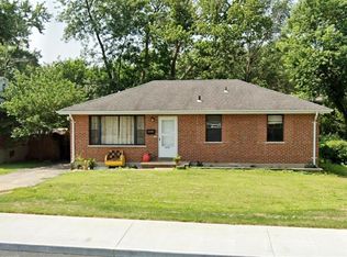 11418 Manchester Rd, Saint Louis, MO 63122