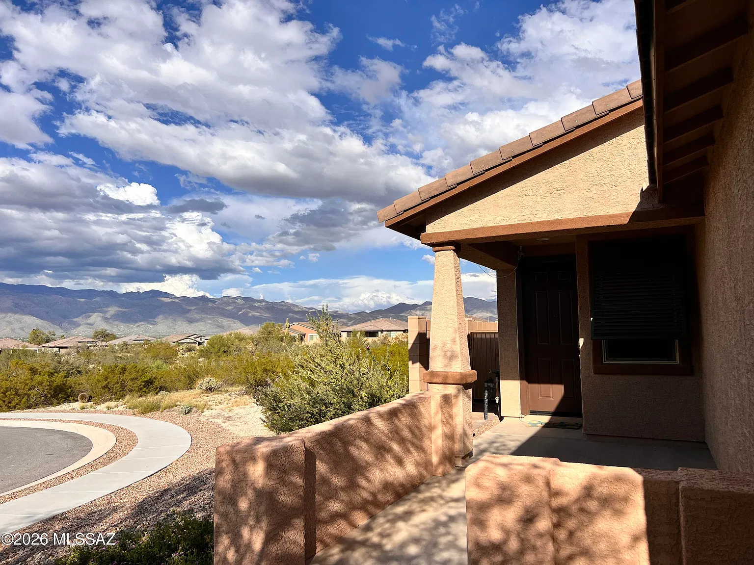 3 bed, 2.0 bath, 1602 sqft, $2,150 — Photo 2