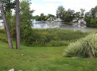 16195 Pine Lake Forest Ct, Linden, MI