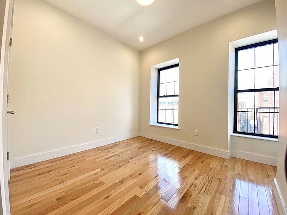 5th image of 338 Clifton Pl