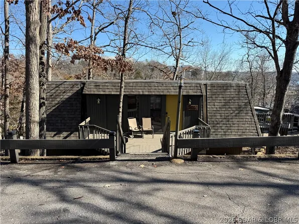 252 Walkers Cay Dr, Osage Beach, MO 65065