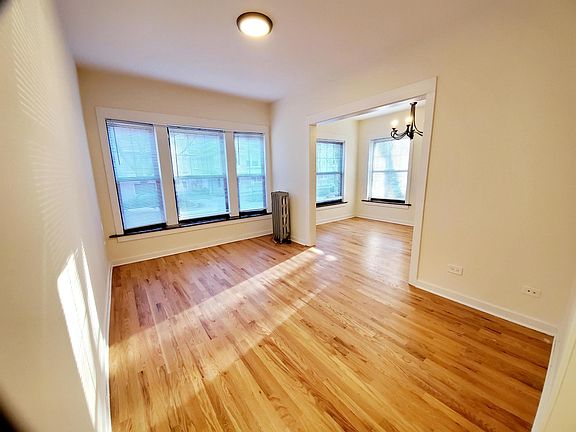 2nd image of 1200 W Farwell Ave #1