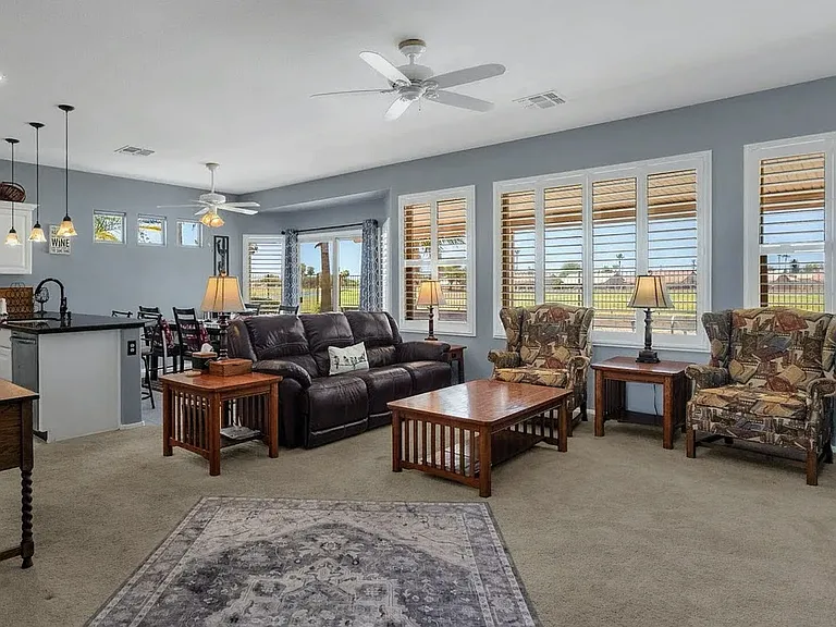 1264 E Waterview Pl — Photo 6