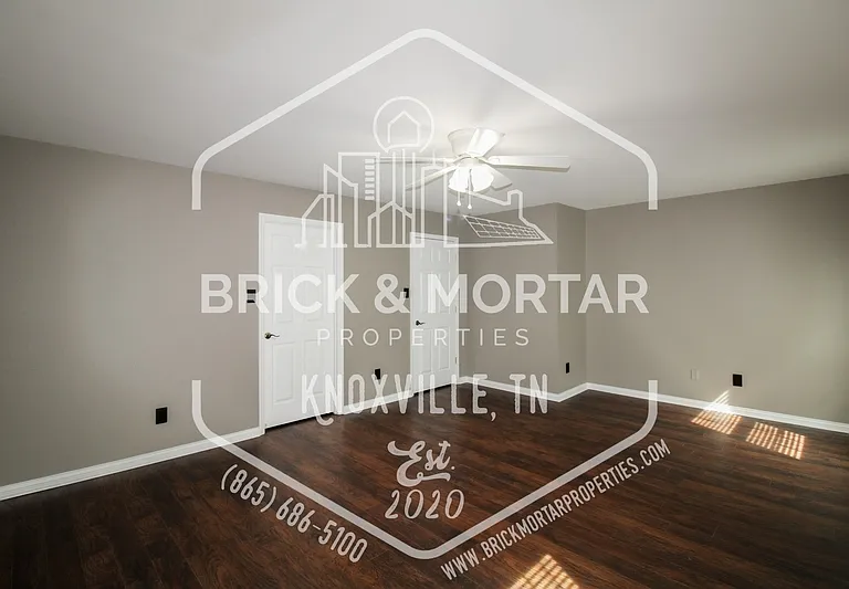 613 Chapel Point Ln — Photo 30